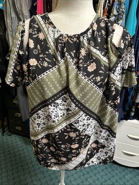 cooper & ella Olive, Black and Cream Cold-Shoulder Floral Patchwork Blouse
